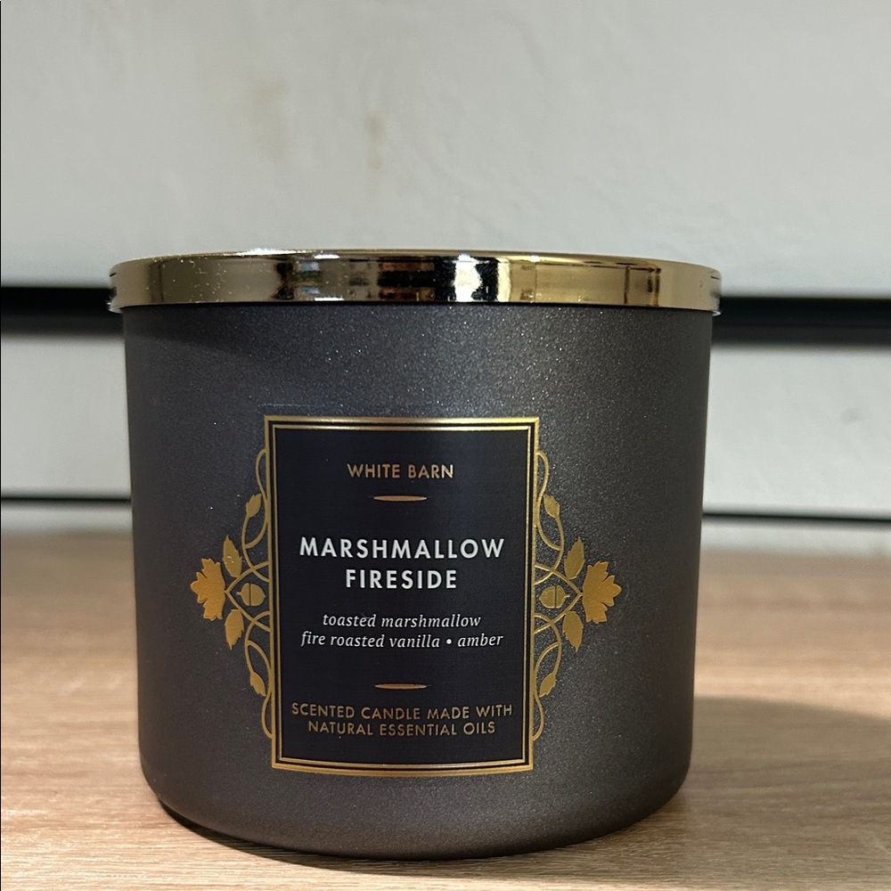 White Barn Marshmallow Fireside Scented Candle